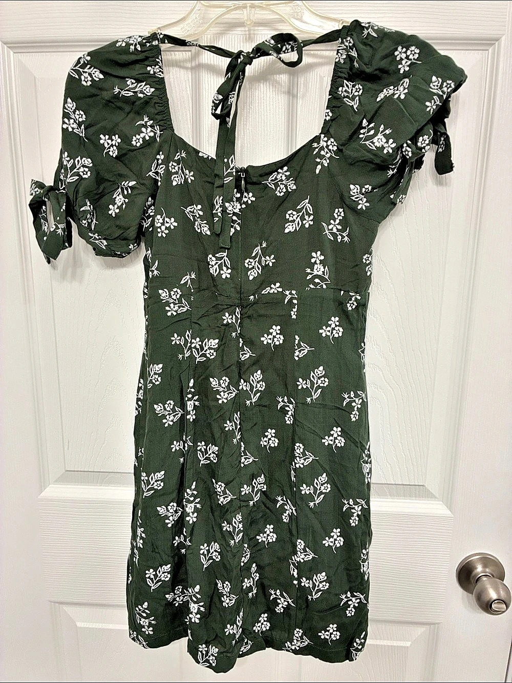Francesca'Small Floral Mini Dress in Green & White Size Small NWT